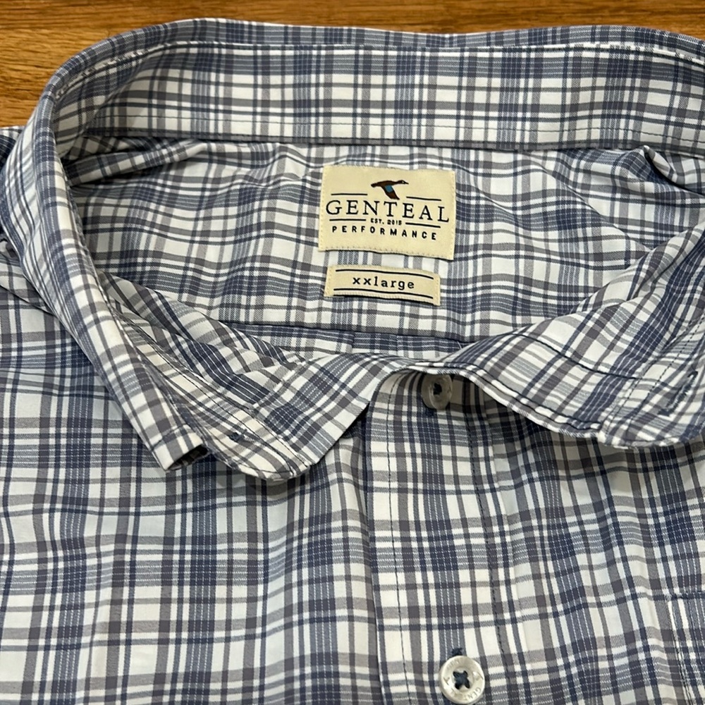 Men’s long sleeve Genteal performance button up XXL